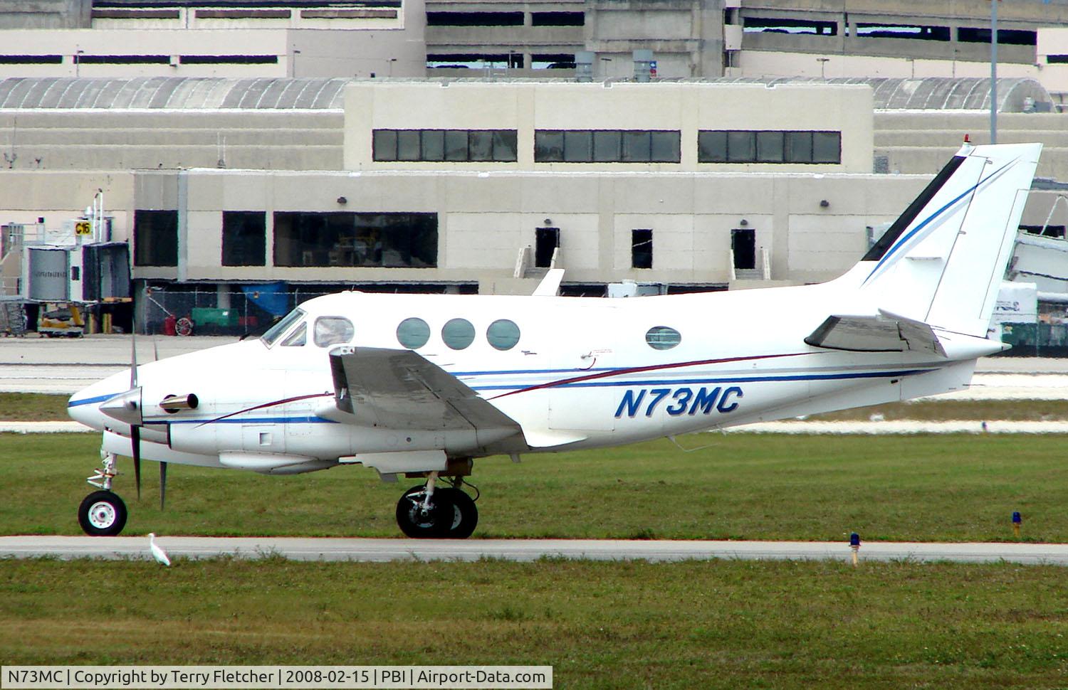 N73MC, 1973 Beech C90 King Air C/N LJ-600, The business aircraft traffic at West Palm Beach on the Friday before President's Day always provides the aviation enthusiast / photographer with a treat