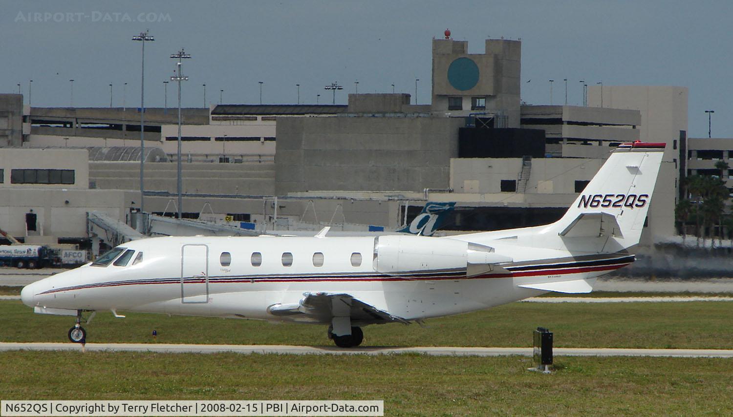 N652QS, 2001 Cessna 560XL Citation Excel C/N 560-5152, The business aircraft traffic at West Palm Beach on the Friday before President's Day always provides the aviation enthusiast / photographer with a treat