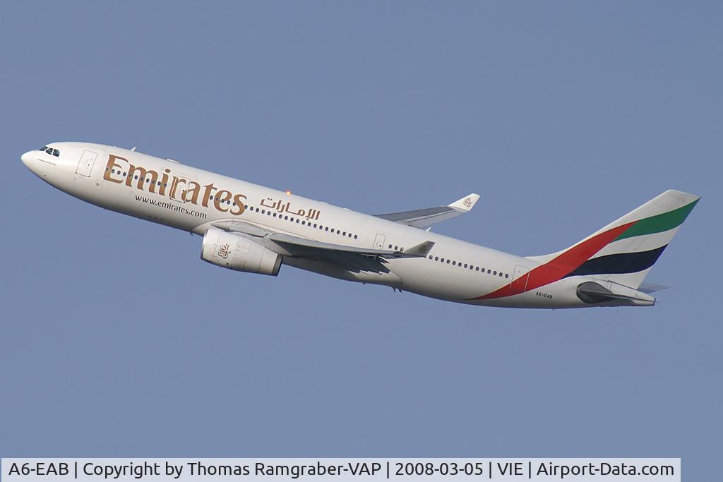 A6-EAB, 2000 Airbus A330-243 C/N 365, Emirates Airbus A330-200