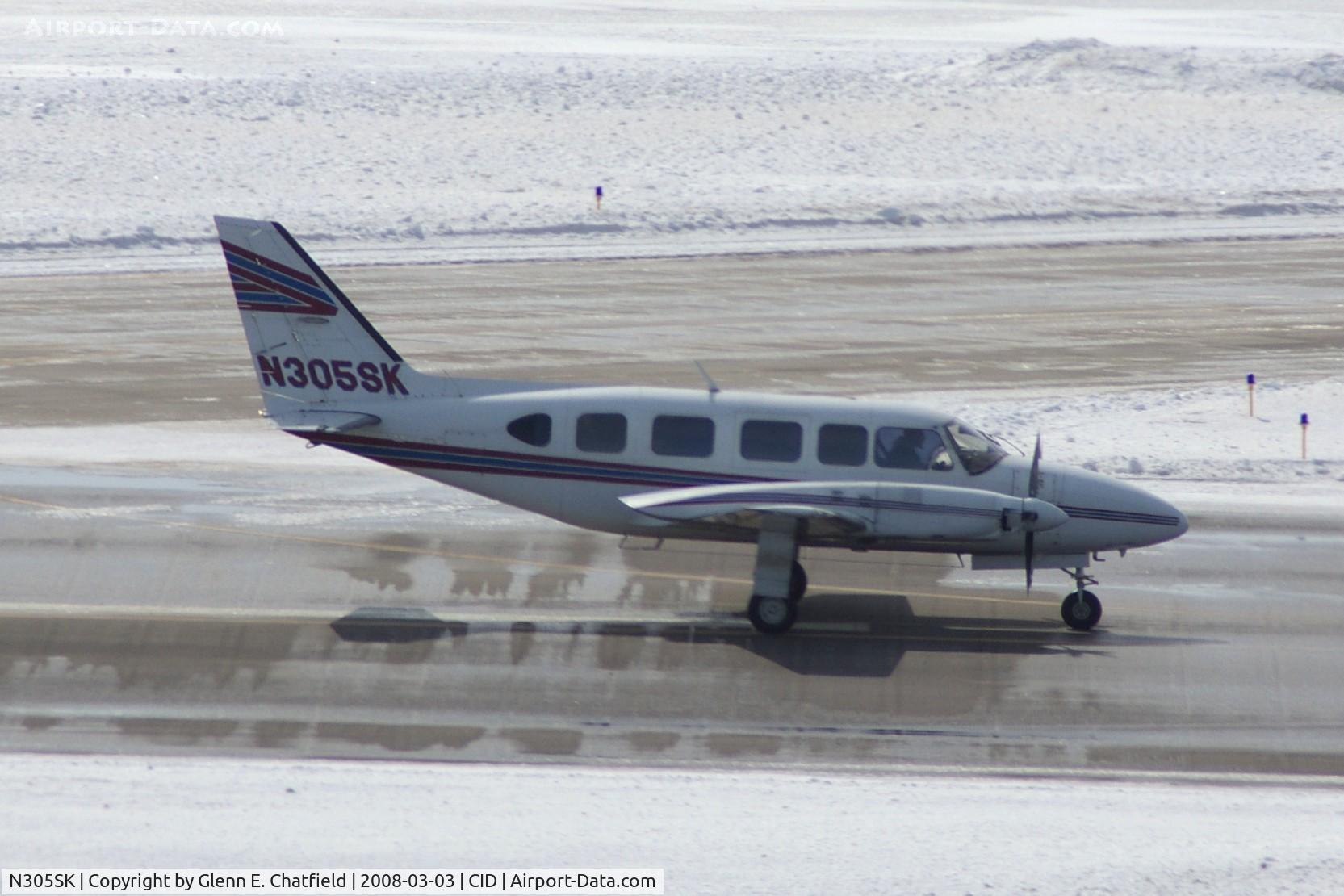 N305SK, 1975 Piper PA-31-350 Chieftain C/N 31-7652039, Take-off roll on Runway 31