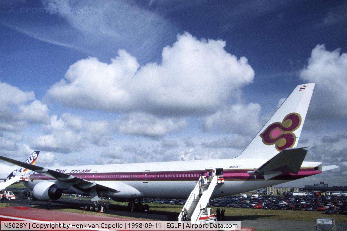 N5028Y, 1998 Boeing 777-3D7 C/N 29150, Boeing 777 destined for Thai Airways (HS-TKA) at Farnborough, 1998.