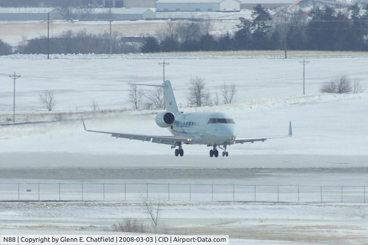N88, 2004 Bombardier Challenger 604 (CL-600-2B16) C/N 5588, Short final for a low approach on Runway 31, Flight Check 88