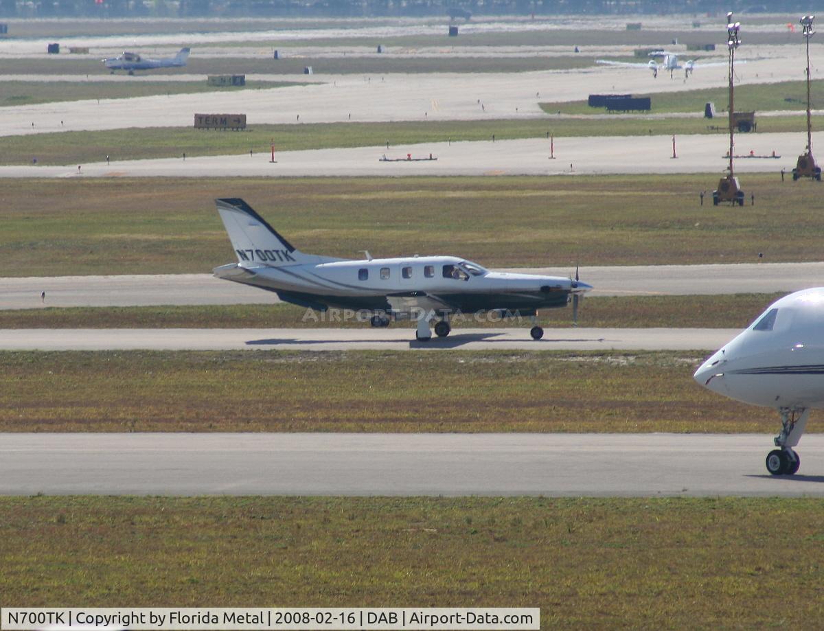 N700TK, 2004 Socata TBM-700 C/N 311, TBM-700