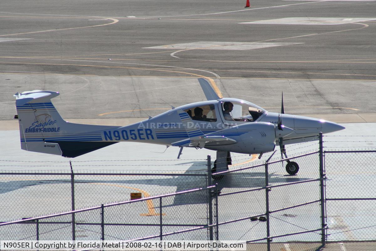 N905ER, Diamond DA-42 Twin Star C/N 42.277, Embry Riddle DA42