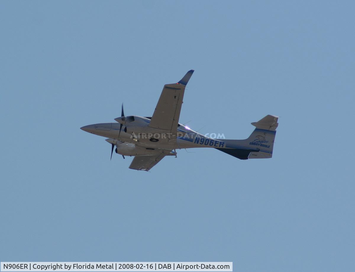 N906ER, 2007 Diamond DA-42 Twin Star C/N 42.301, Embry Riddle DA42