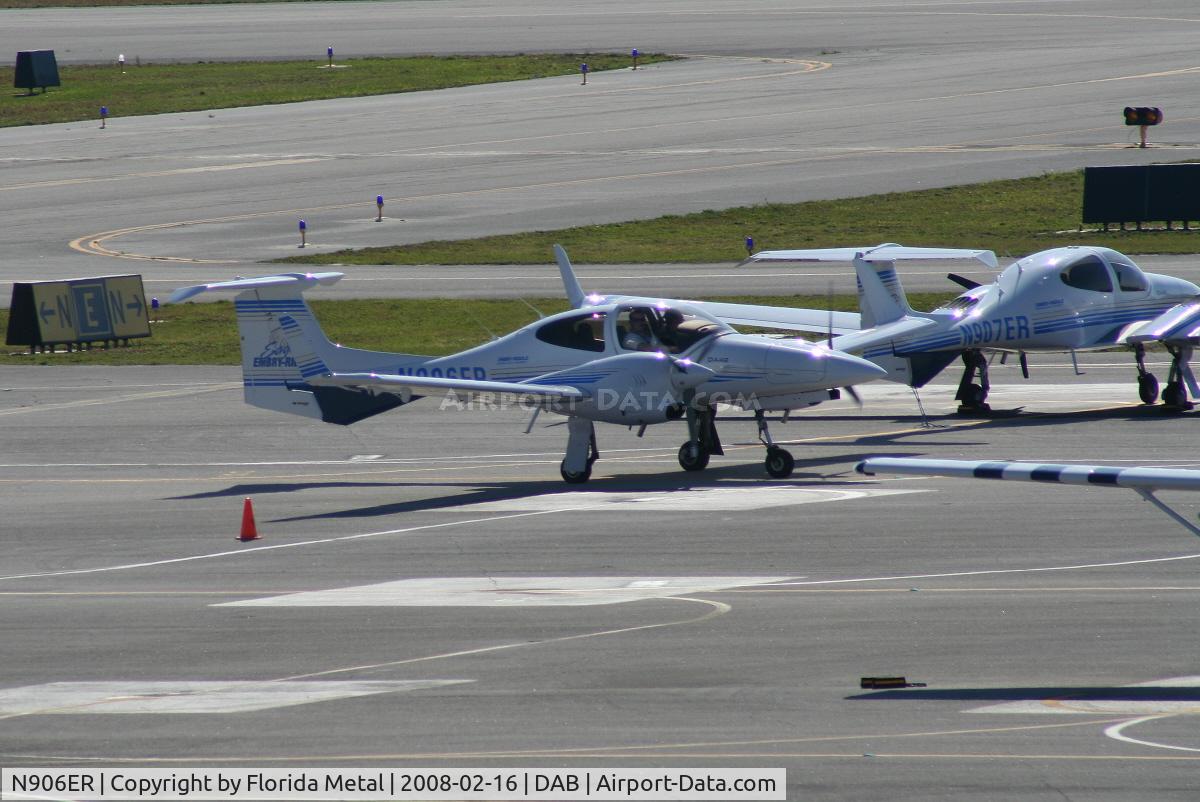 N906ER, 2007 Diamond DA-42 Twin Star C/N 42.301, Embry Riddle DA42