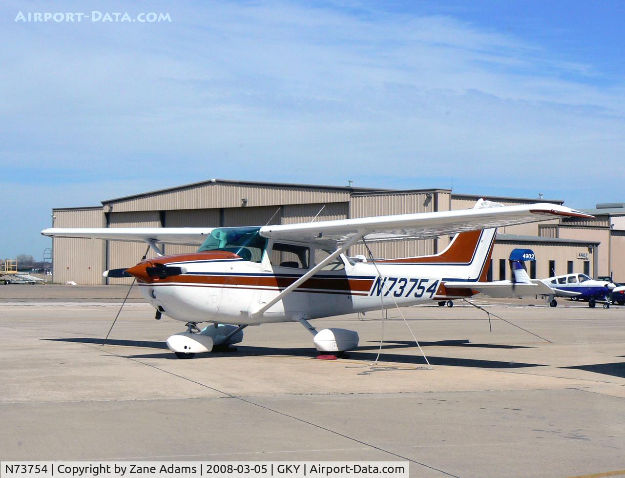 N73754, 1976 Cessna 172N C/N 17267653, At Arlington Municipal - Nice! doesn't look 32 years old!