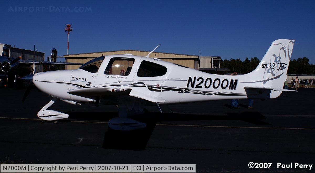 N2000M, 2005 Cirrus SR22 C/N 1475, The majority of the lettering and striping is metallic-flake...nice