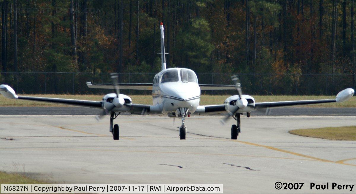 N6827N, 1981 Cessna 340A C/N 340A1220, Just in, taxiing my way