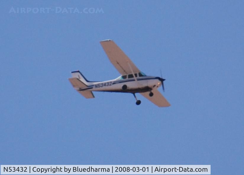 N53432, 1981 Cessna 172P C/N 17274748, Flight over Columbine High School.