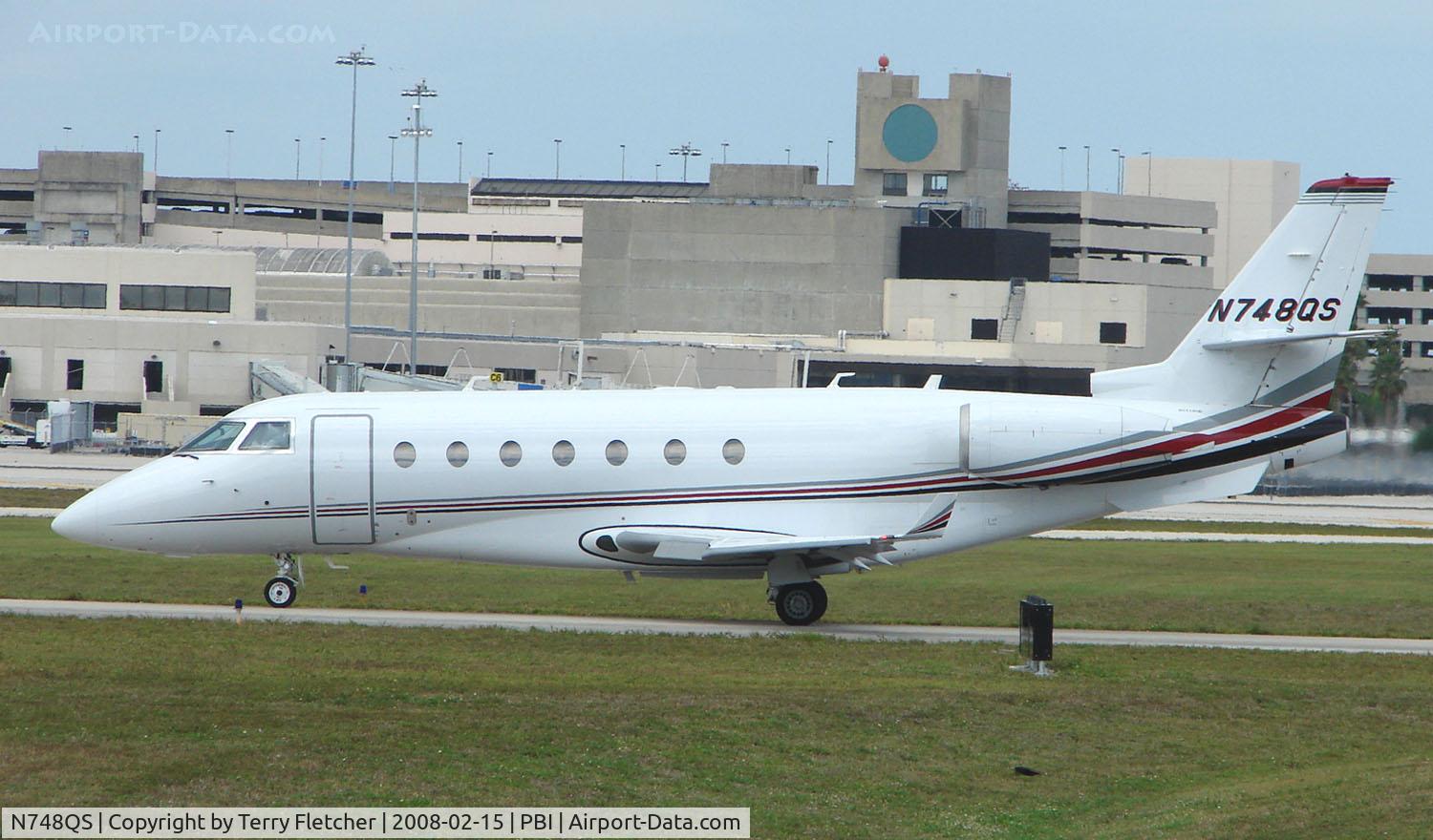 N748QS, 2006 Israel Aircraft Industries Gulfstream 200 C/N 157, The business aircraft traffic at West Palm Beach on the Friday before President's Day always provides the aviation enthusiast / photographer with a treat