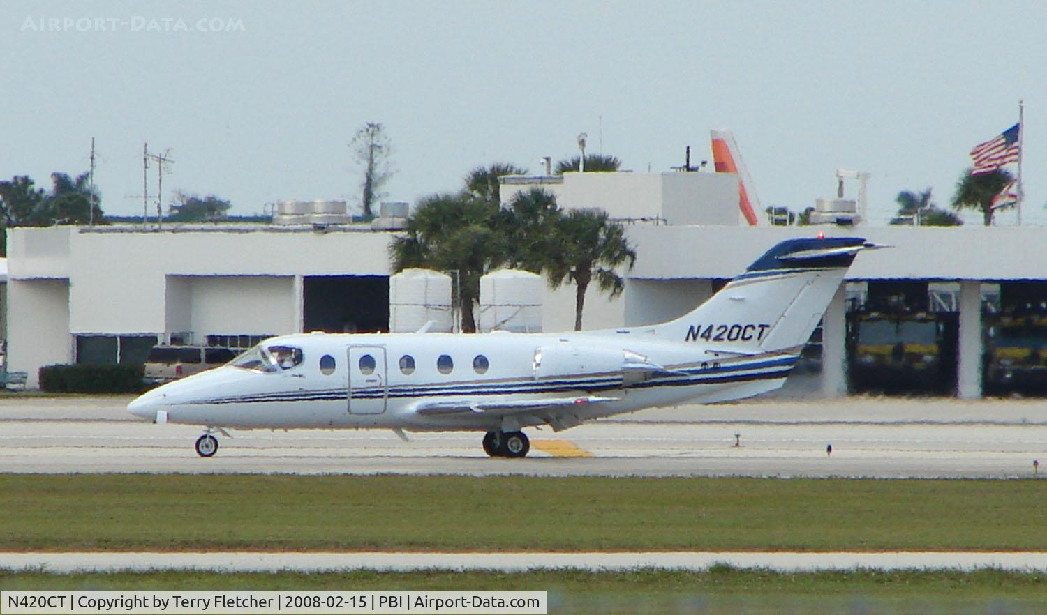 N420CT, 2007 Raytheon Beechjet 400A C/N RK-517, The business aircraft traffic at West Palm Beach on the Friday before President's Day always provides the aviation enthusiast / photographer with a treat
