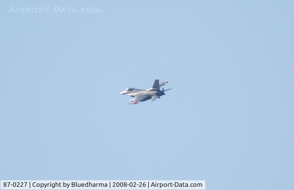 87-0227, 1987 General Dynamics F-16C Fighting Falcon C/N 5C-488, Flight over Columbine High School, note airbrakes on for the tight turn.