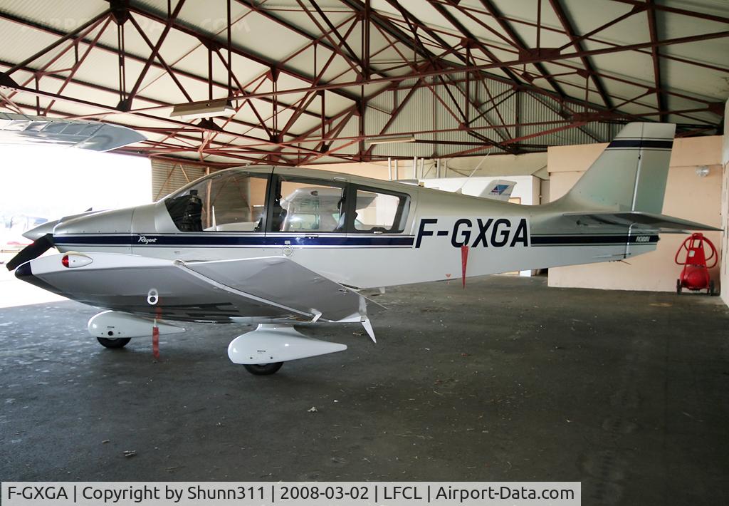 F-GXGA, Robin DR-400-180 Regent C/N 2509, Inside Airclub's hangard