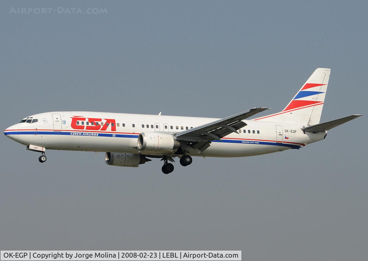 OK-EGP, 1999 Boeing 737-45S C/N 28476, Clear to land RWY 25R.