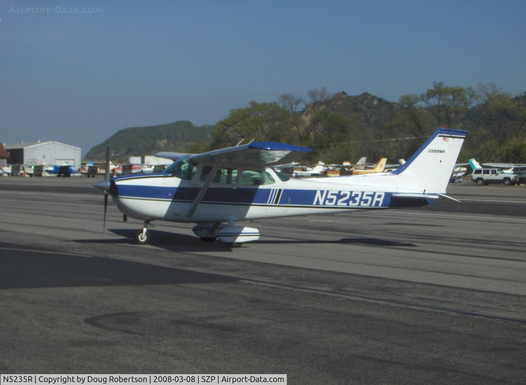 N5235R, 1974 Cessna 172M C/N 17263449, 1974 Cessna 172M, Lycoming O-320-E2D 150 Hp, taxi