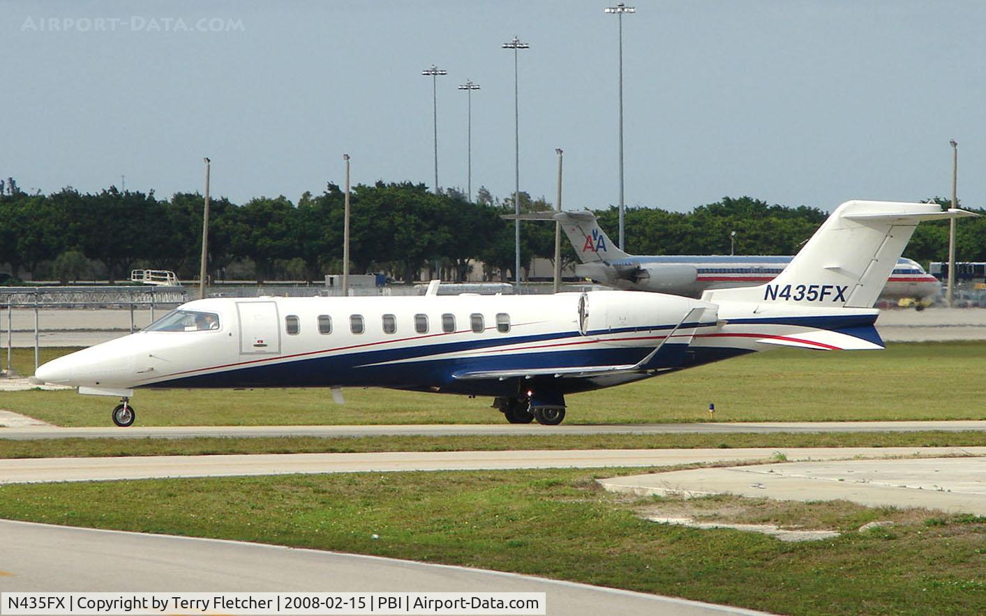 N435FX, Learjet Inc 45 C/N 271, The business aircraft traffic at West Palm Beach on the Friday before President's Day always provides the aviation enthusiast / photographer with a treat