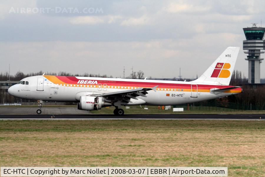 EC-HTC, 2001 Airbus A320-214 C/N 1540, Landing at Brussels Airport