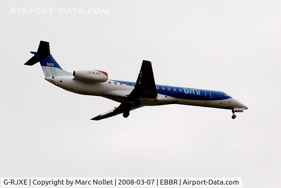 G-RJXE, 2000 Embraer EMB-145EP (ERJ-145EP) C/N 145245, Landing at Brussels Airport