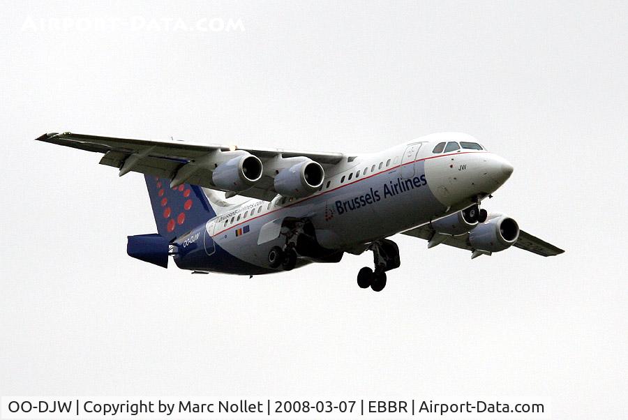 OO-DJW, 1996 British Aerospace Avro 146-RJ85 C/N E.2296, Landing at Brussels Airport