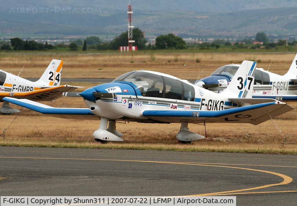 F-GIKG, Robin DR-400-140B Major C/N 1930, Parked here during Young Pilot Tour 2007...