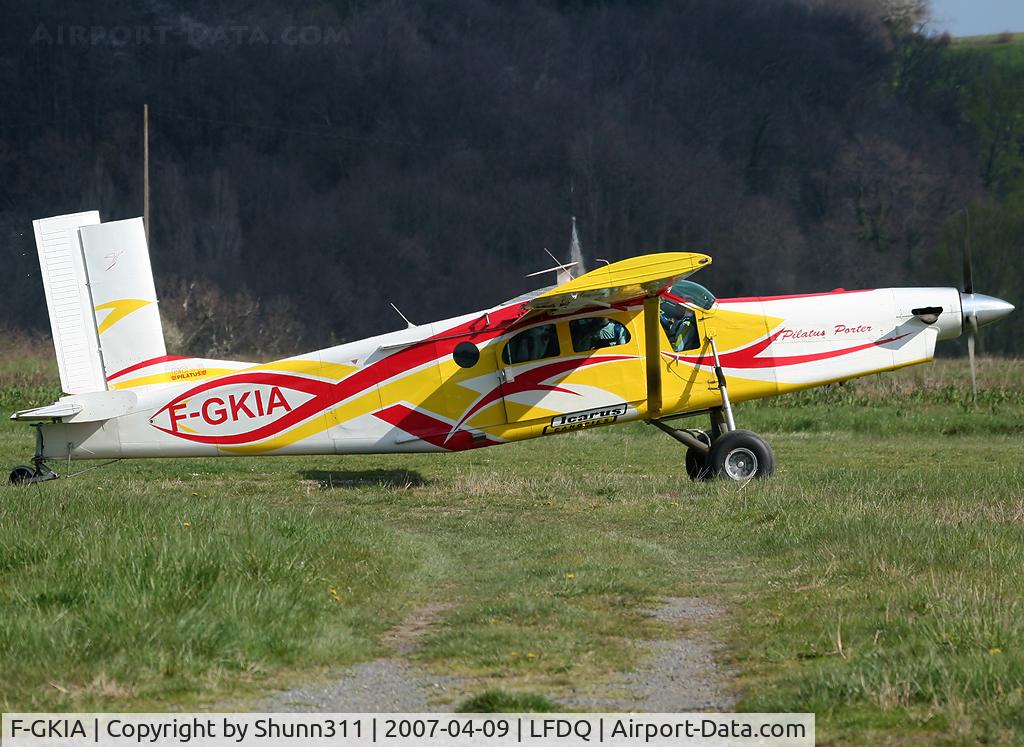 F-GKIA, 1968 Pilatus PC-6/B2-H2 Turbo Porter C/N 689, Used as paratrooping this day in this small airfield...