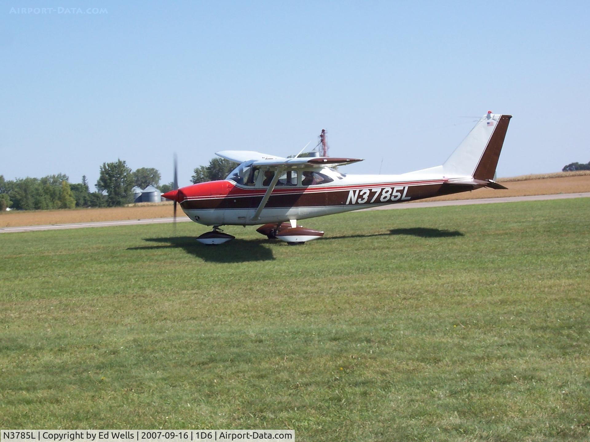 N3785L, 1965 Cessna 172G C/N 17253954, Hector Fly In