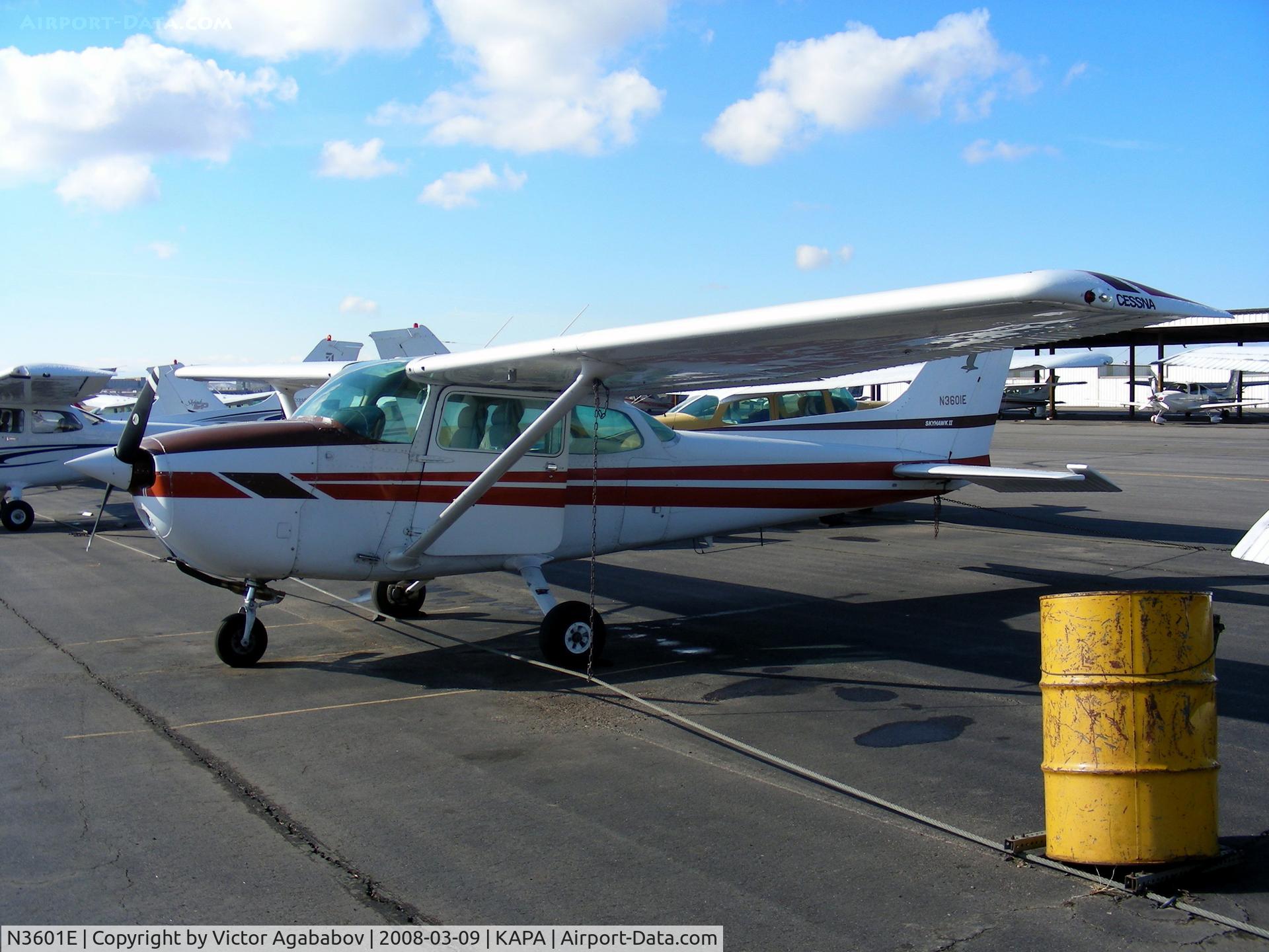 N3601E, 1978 Cessna 172N C/N 17271603, Chocked and tied down...