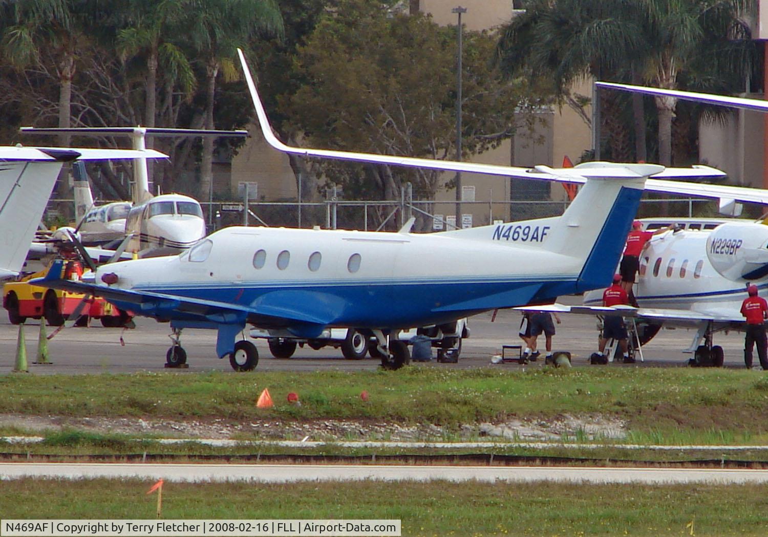 N469AF, 2002 Pilatus PC-12/45 C/N 469, PC12 at FLL in Feb 2008