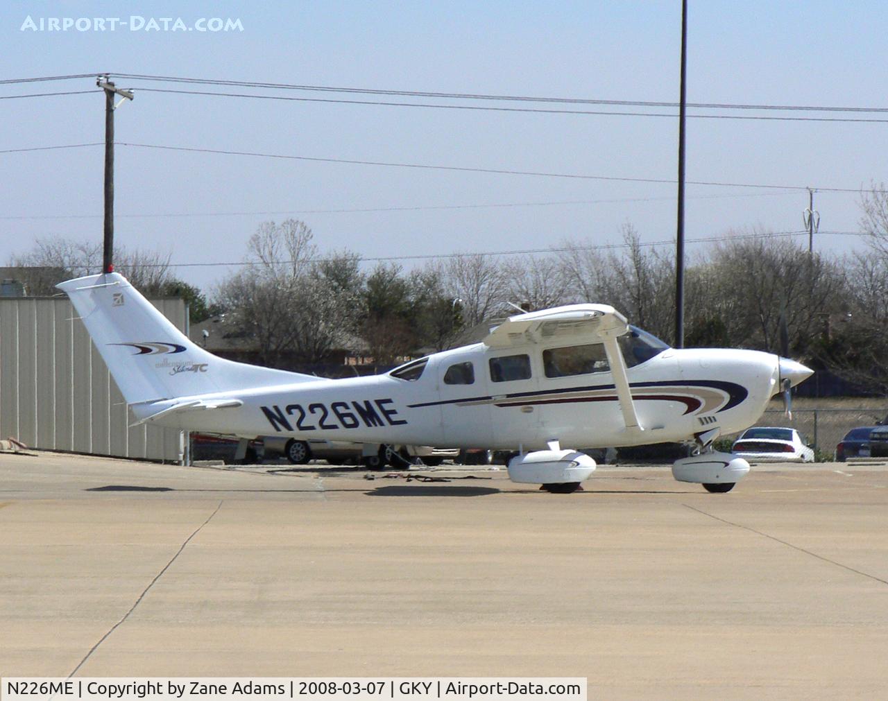 N226ME, 2000 Cessna T206H Turbo Stationair C/N T20608191, At Arlington Municipal