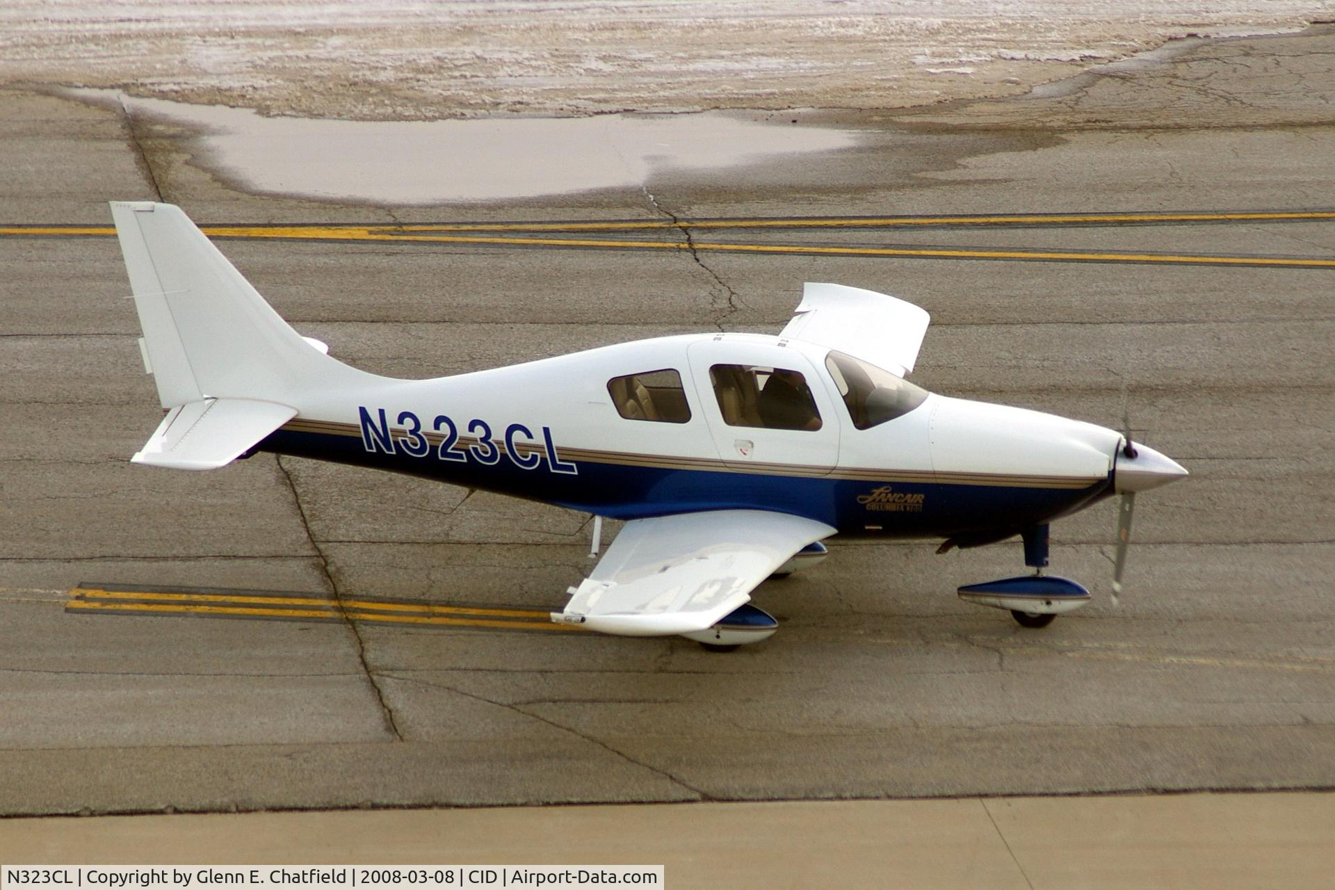 N323CL, 2002 Lancair LC-40-550FG C/N 40054, Taxiing by the control tower