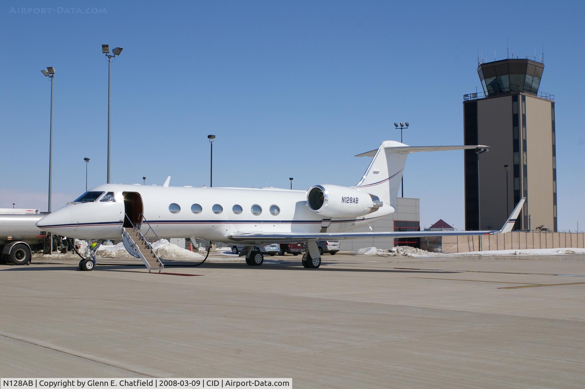 N128AB, 2002 Gulfstream Aerospace G-IV (G400) C/N 1501, Parked at Landmark