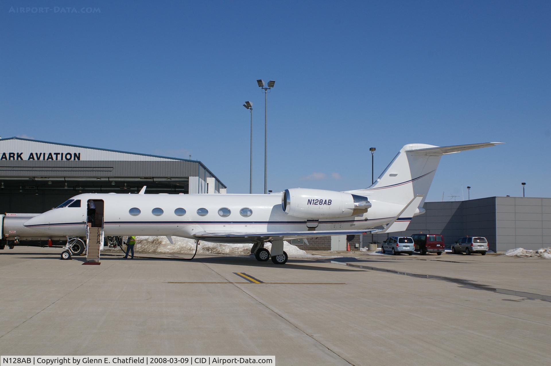 N128AB, 2002 Gulfstream Aerospace G-IV (G400) C/N 1501, Parked at Landmark