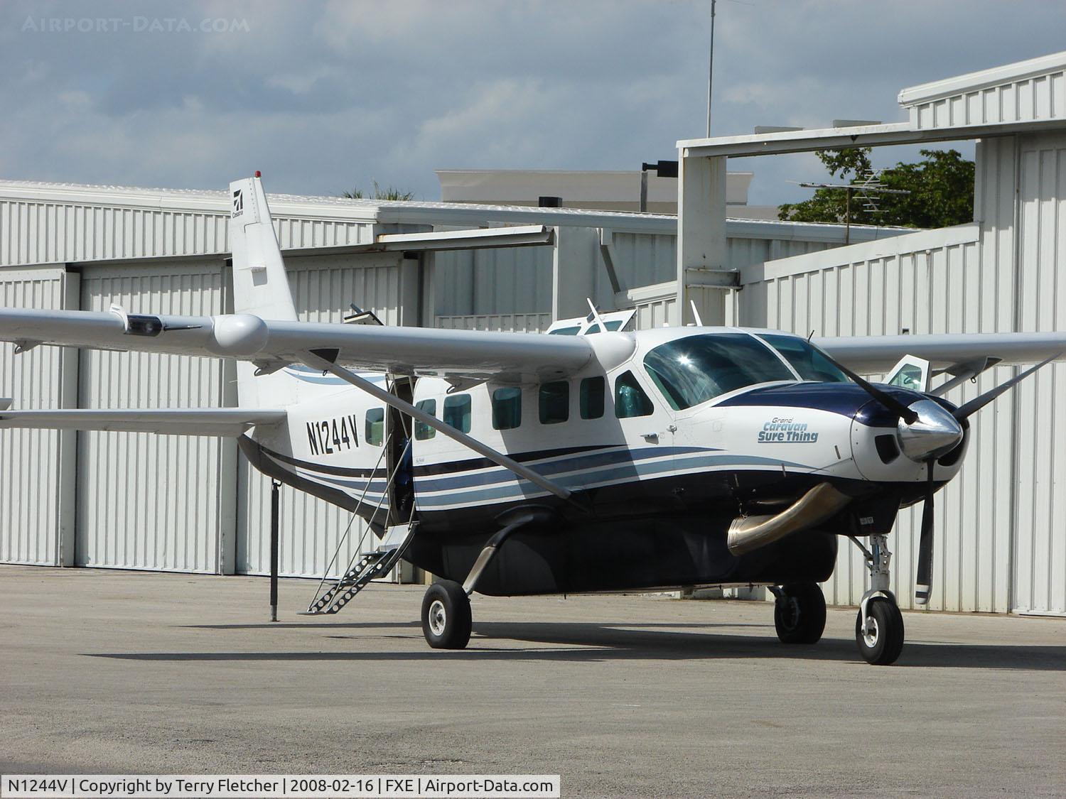 N1244V, 2003 Cessna 208B Grand Caravan C/N 208B1009, Cessna Caravan at FXE in Feb 2008