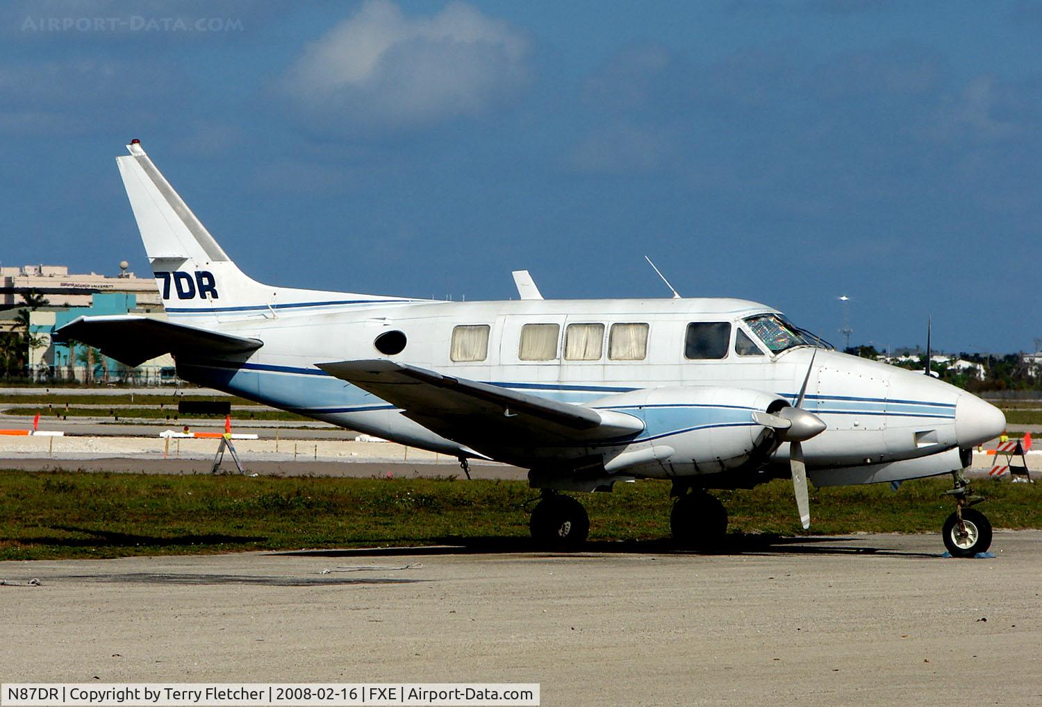 N87DR, 1969 Beech 65-B80 Queen Air C/N LD-414, This 1969 Queen Air looks to have seen better days