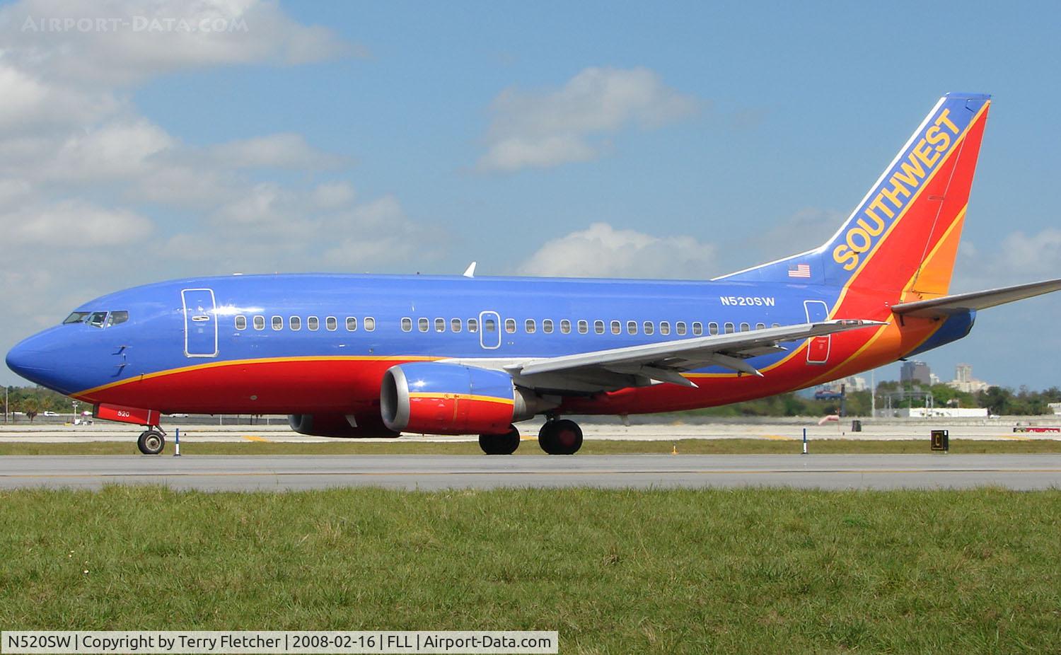 N520SW, 1991 Boeing 737-5H4 C/N 25319, Southwest B737 about to depart FLL