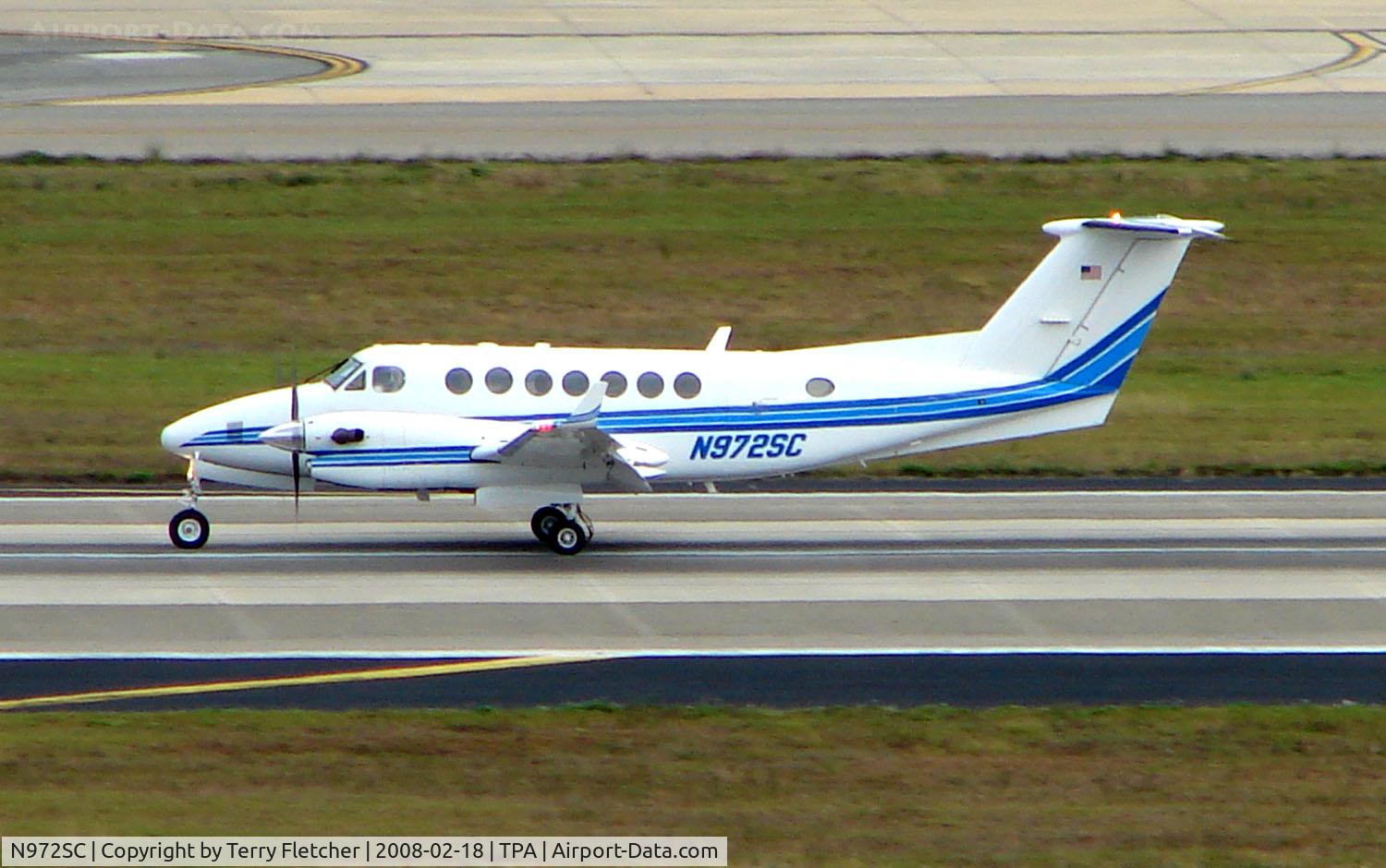 N972SC, Raytheon Aircraft Company B300 C/N FL-258, Beech 300 lands at Tampa Int