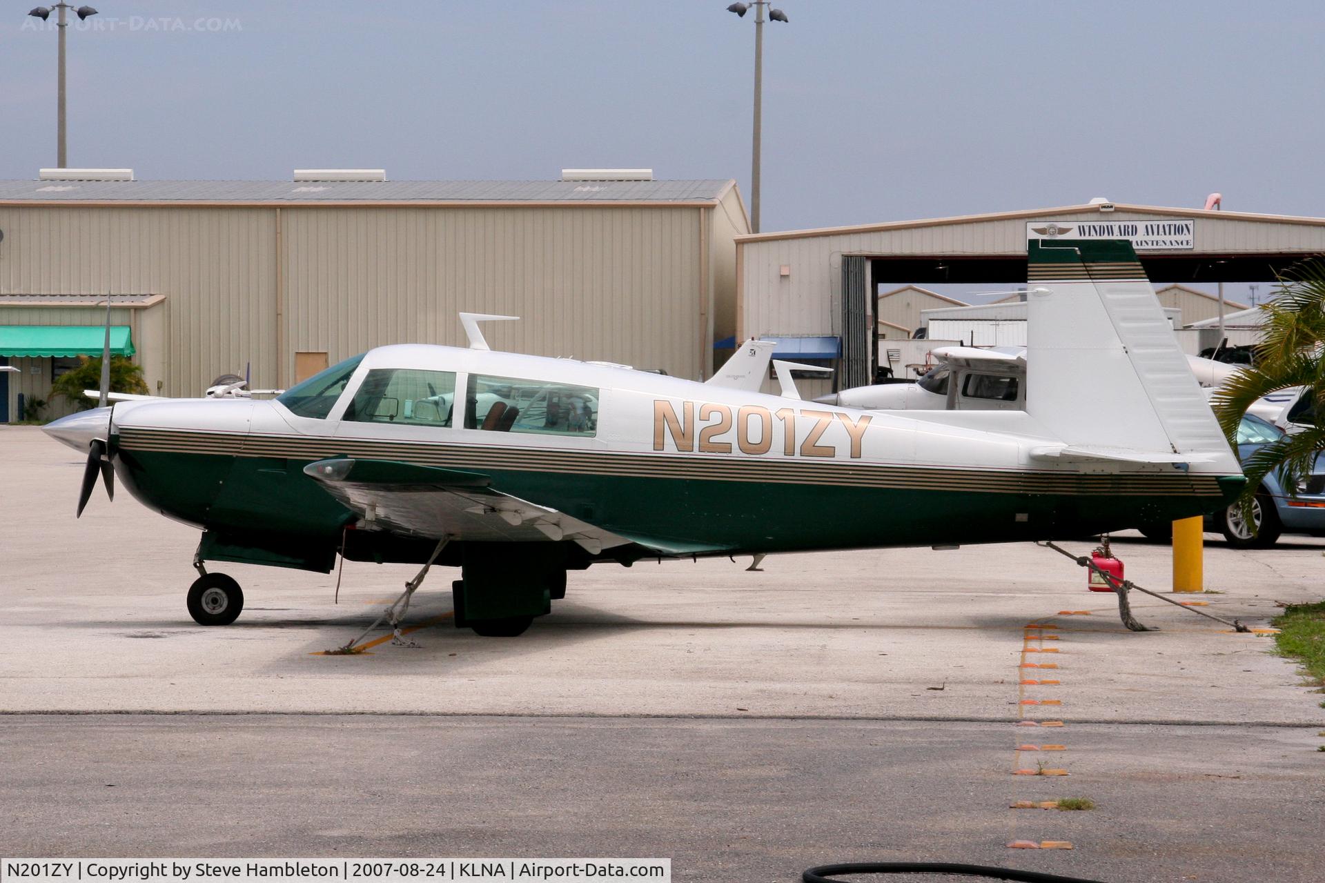 N201ZY, 1978 Mooney M20J 201 C/N 24-0551, In the mid-day heat at Lantana, FL