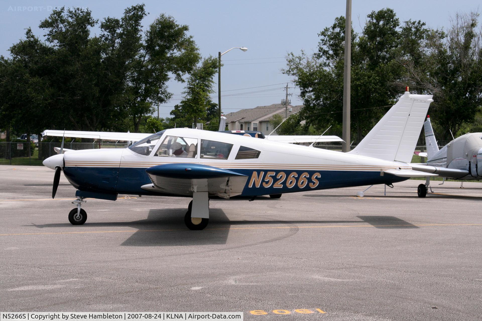 N5266S, 1971 Piper PA-28R-200 C/N 28R-7135120, In the scorching heat at Lantana, FL