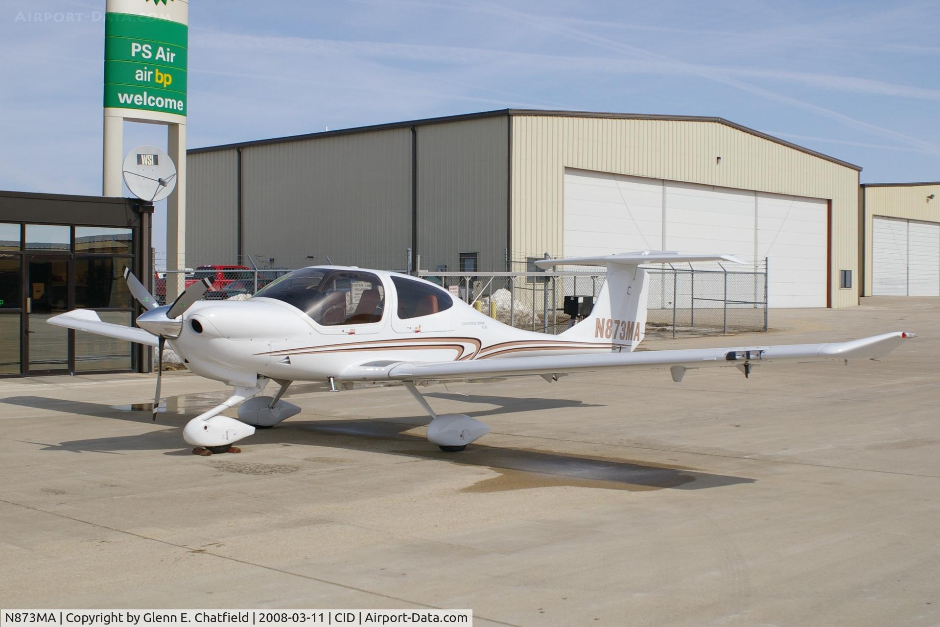 N873MA, 2007 Diamond DA-40 Diamond Star C/N 40.883, In front of PS Air