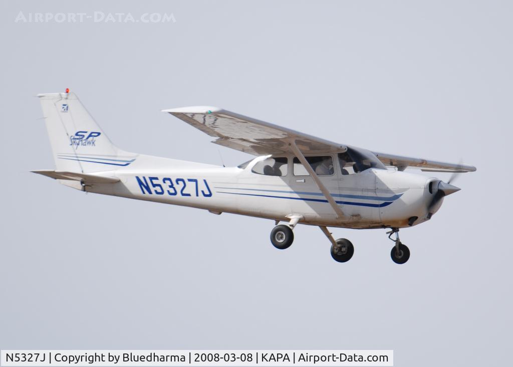 N5327J, 2003 Cessna 172S C/N 172S9356, Approach to 35R