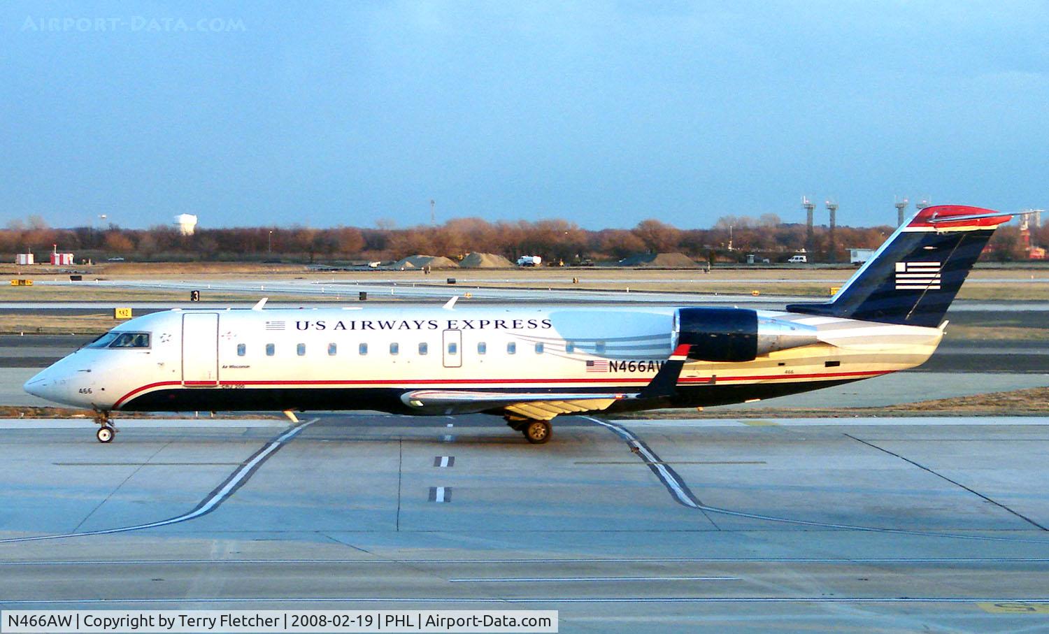 N466AW, 2004 Bombardier CRJ-200LR (CL-600-2B19) C/N 7899, US Airways CRJ at Philadelphia