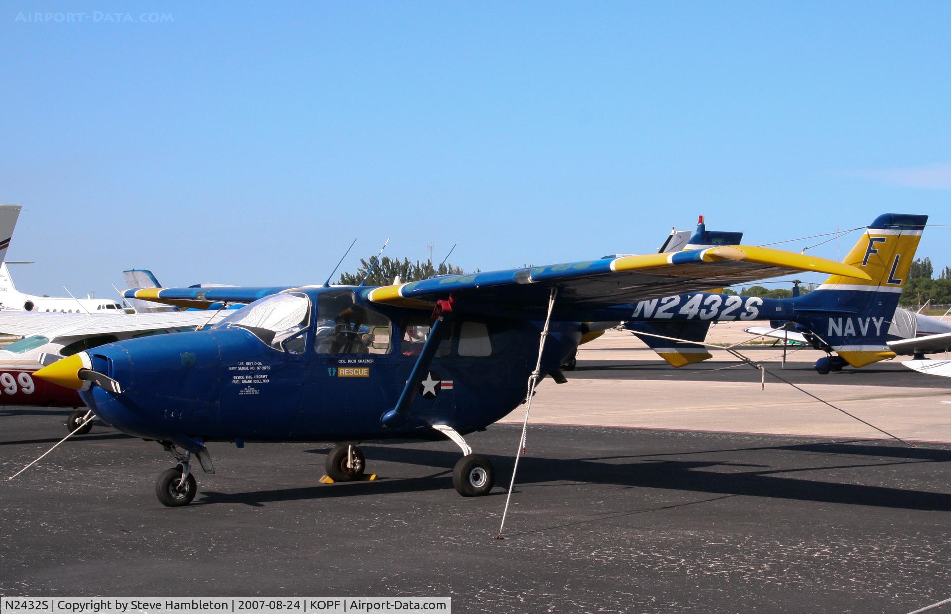 N2432S, 1968 Cessna T337B Turbo Super Skymaster C/N 337-0732, Cessna T337B at Opa Locka