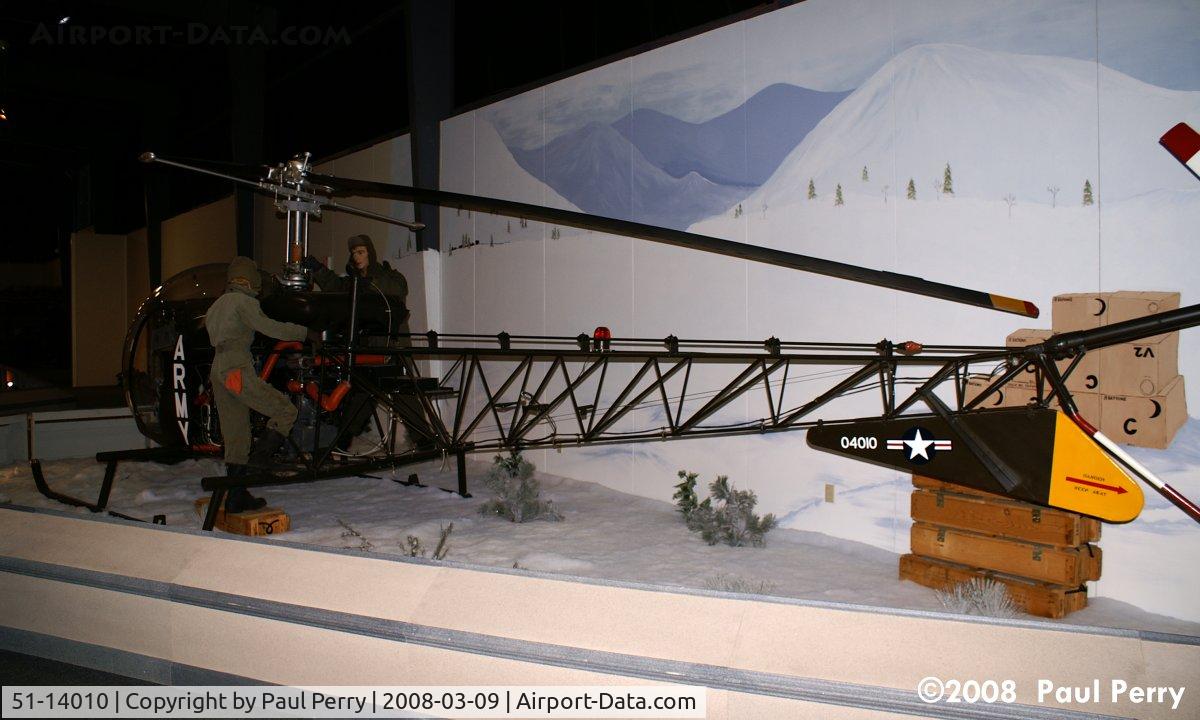 51-14010, Bell OH-13E Sioux C/N 775, Nice diorama depicting field work in Korea