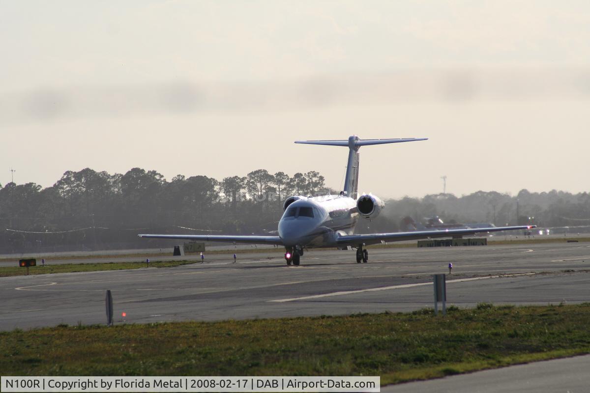N100R, 2008 Hawker Beechcraft 900XP C/N HA-0076, NASCAR Inc.