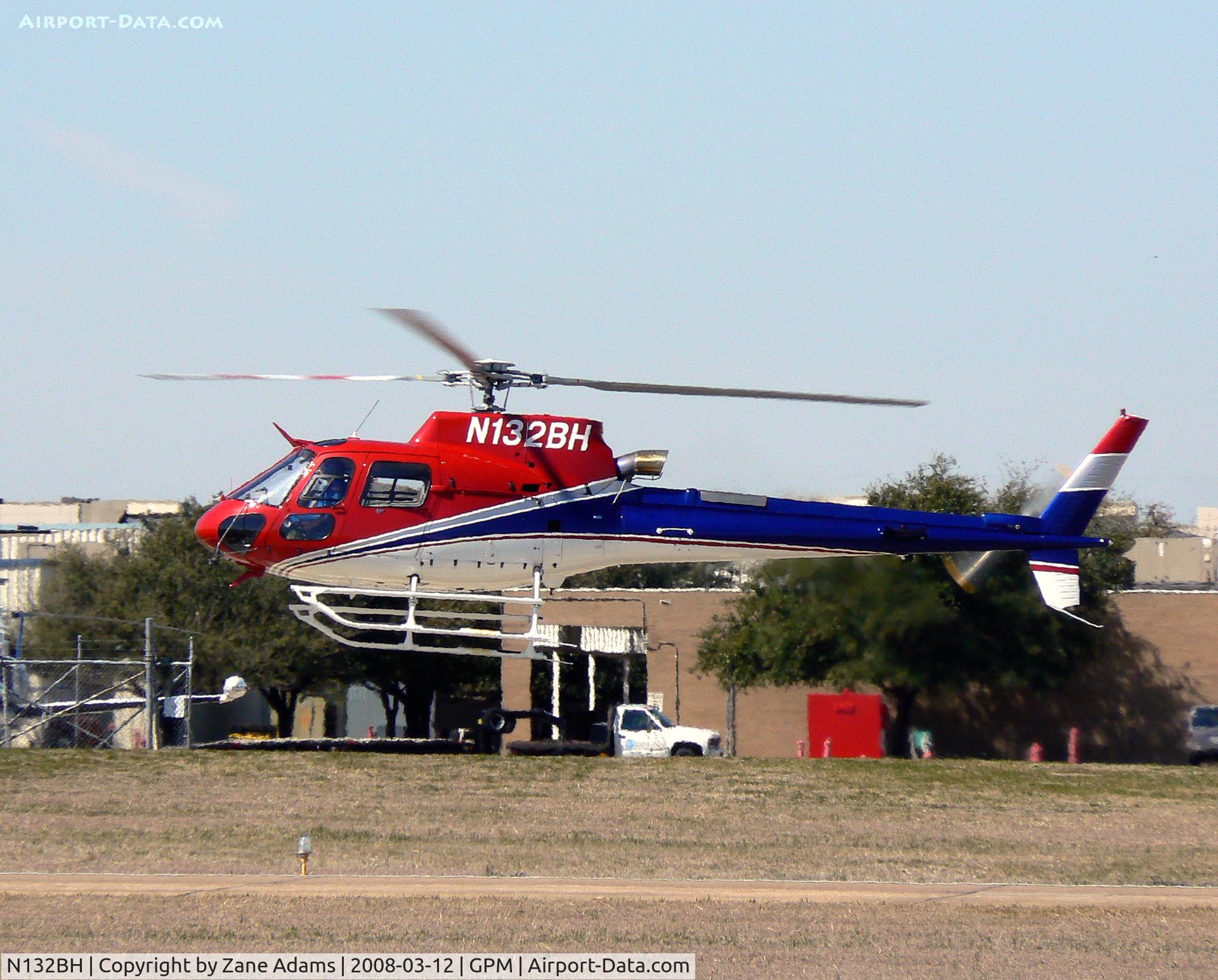 N132BH, 2007 Eurocopter AS-350B-3 Ecureuil Ecureuil C/N 4374, At Grand Prairie Municipal