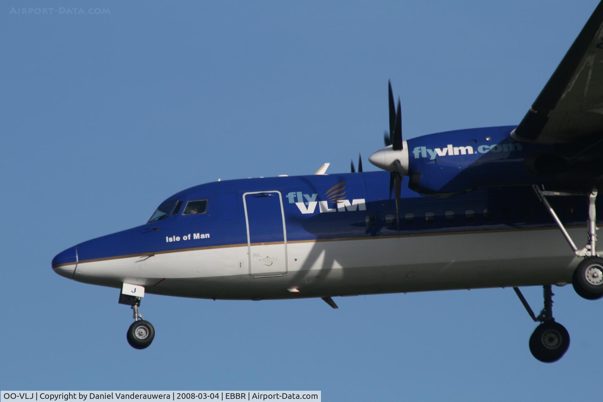 OO-VLJ, 1987 Fokker 50 C/N 20105, arrival of flight VG152 to rwy 25L