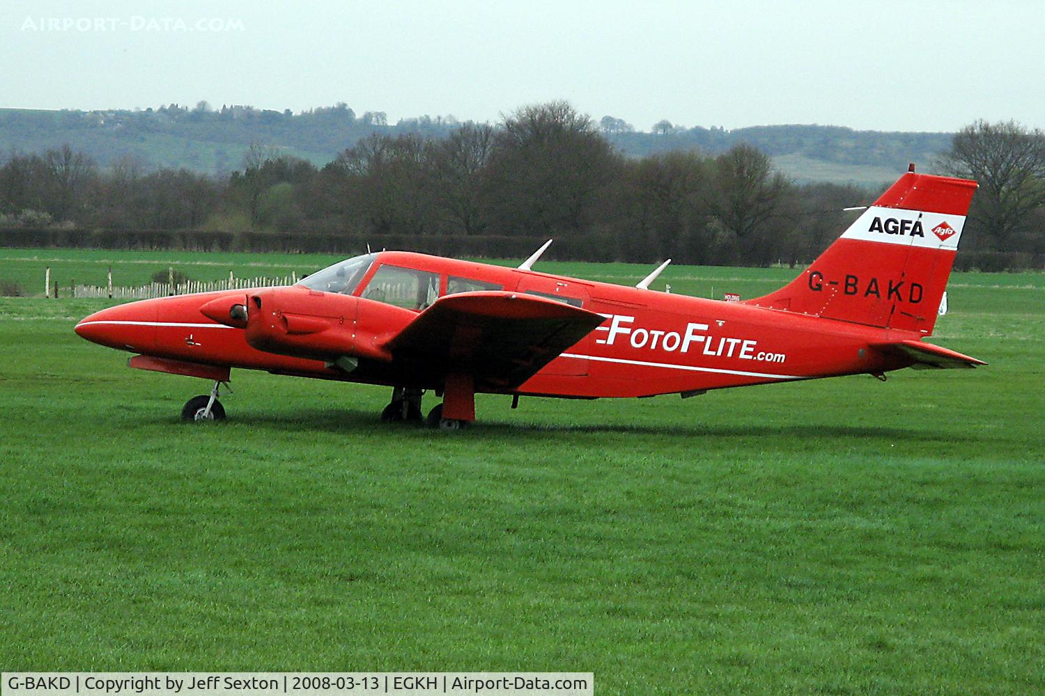 G-BAKD, 1972 Piper PA-34-200 Seneca C/N 34-7350013, Lashenden/Headcorn