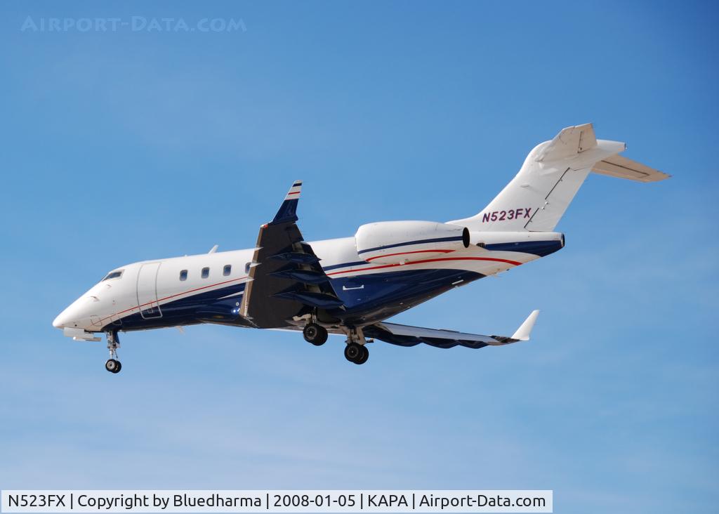 N523FX, 2005 Bombardier Challenger 300 (BD-100-1A10) C/N 20074, Approach to 17L.