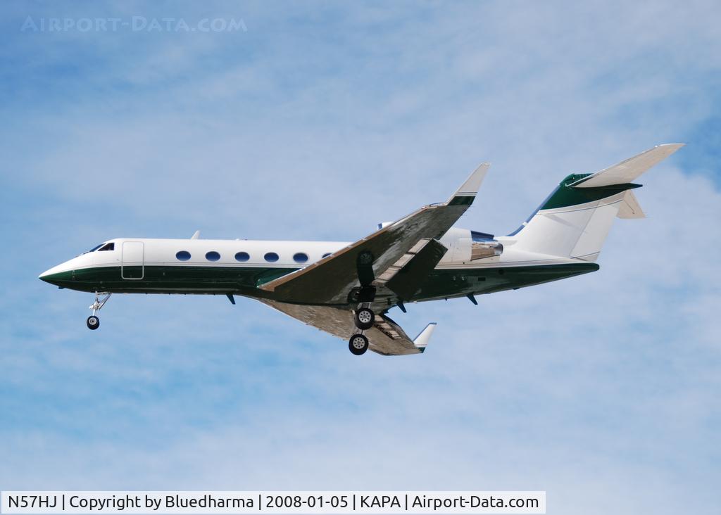 N57HJ, 1995 Gulfstream Aerospace G-IV C/N 1261, Approach to 17L.